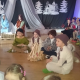 dzieci-wystepuja-na-jaselkach