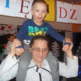 dzieci-i-dziadkowie-tancza