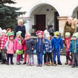 uroczyste-powitanie-wiosny-tancami-wierszami-i-piosenkami-na-rynku-m