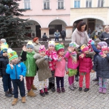 uroczyste-powitanie-wiosny-tancami-wierszami-i-piosenkami-na-rynku-m