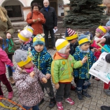 uroczyste-powitanie-wiosny-tancami-wierszami-i-piosenkami-na-rynku-m