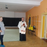 uroczyste-zawieszanie-i-swiecenie-krzyzy-w-salach-przedszkolnych