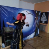 dzieci-ogladaja-teatrzyk