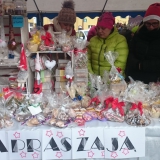rodzice-sprzedaja-ciasta