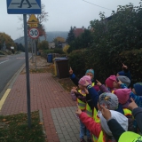 spacer-na-skrzyzowanie
