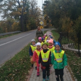 spacer-na-skrzyzowanie