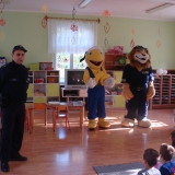 policjant-w-przedszkolu