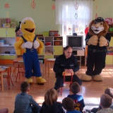 policjant-w-przedszkolu