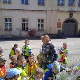 dzieci-z-grupy-tygryski-poznaja-historie-i-zabytki-swojego-miasta